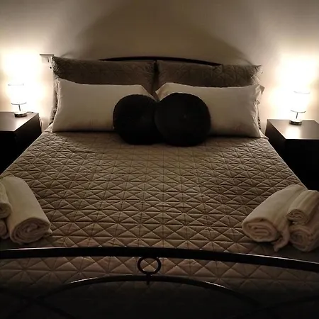 公寓 Red Roses Domus 罗马