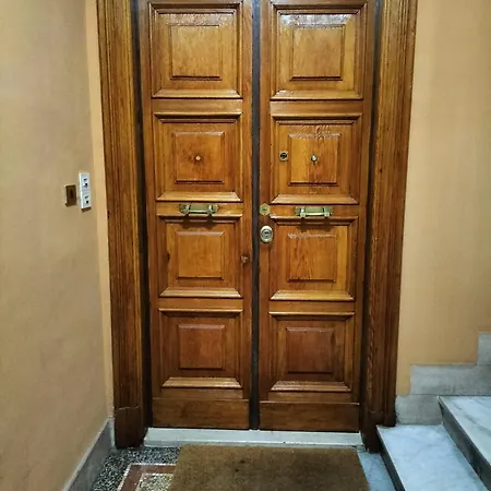 Red Roses Domus * 罗马