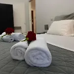 Apartament Red Roses Domus *