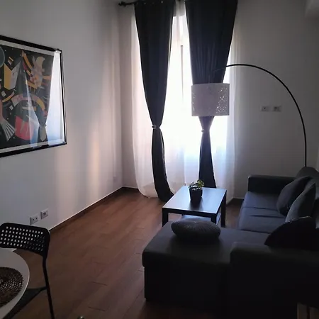 Apartament Red Roses Domus